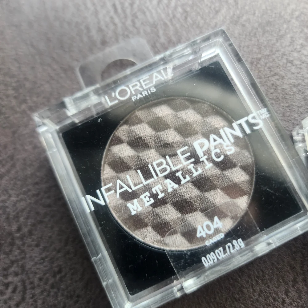Metallic Eyeshadow